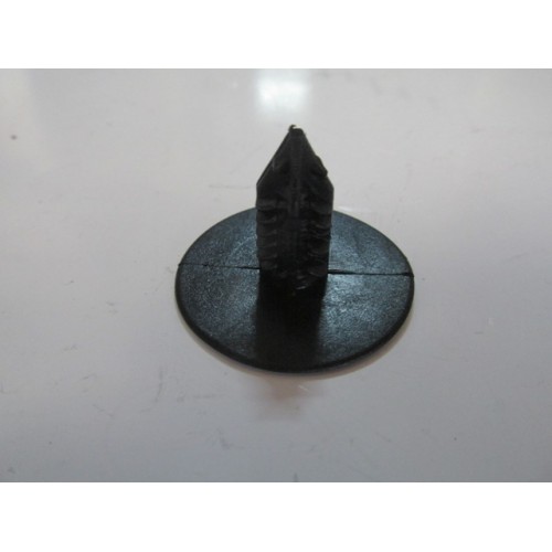 UNIVERSAL UNIVERSAL-; ÇAMURLUK DAVLUMBAZ KLİPSİ (RENAULT/DACIA) UNIVERSAL UNIVERSAL-; ÇAMURLUK DAVLUMBAZ KLİPSİ (RENAULT/DACIA)