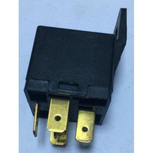 UNIVERSAL UNIVERSAL-; ROLE (5 UCLU) SİYAH 12V/30A TÜM JAPON/KORE ARAÇLARI İÇİN