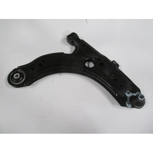 SEAT LEON- 99/05; ÖN ALT TABLA BURÇLU/ROTILLI SAG (SH) SEAT LEON- 99/05; ÖN ALT TABLA BURÇLU/ROTILLI SAG (SH)