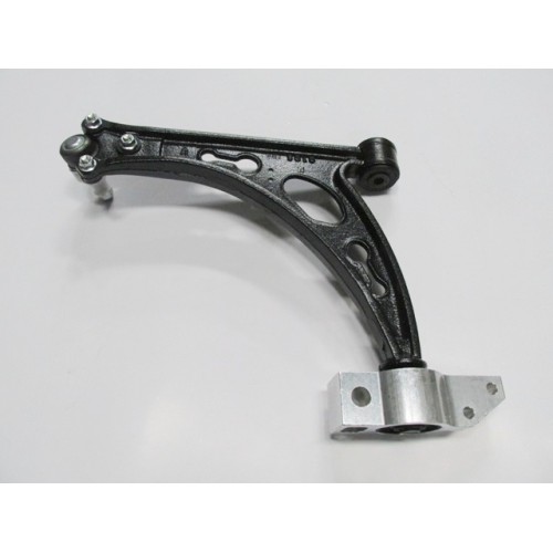 AUDI A3- 05/08; ÖN ALT TABLA SAG BURÇLU/ROTILLI (SALINCAK) (SH) AUDI A3- 05/08; ÖN ALT TABLA SAG BURÇLU/ROTILLI (SALINCAK) (SH)