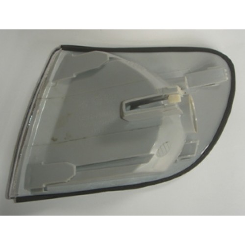 AUDI A6- 95/97; ÖN SINYAL SAG BEYAZ (FAMELLA)