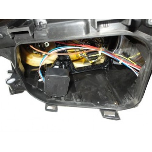 AUDI A6- 05/09; FAR LAMBASI SAG ELEKTRIKLI/MOTORSUZ/MERCEKSIZ (H7/H1) (FAMELLA) AUDI A6- 05/09; FAR LAMBASI SAG ELEKTRIKLI/MOTORSUZ/MERCEKSIZ (H7/H1) (FAMELLA)