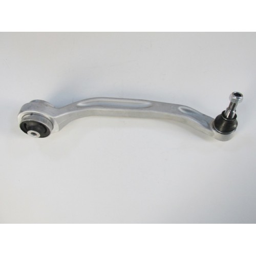 AUDI A6- 09/11; ÖN ALT TABLA SAG EGRI TIP (SALINCAK) ALÜMINYUM (SH) AUDI A6- 09/11; ÖN ALT TABLA SAG EGRI TIP (SALINCAK) ALÜMINYUM (SH)