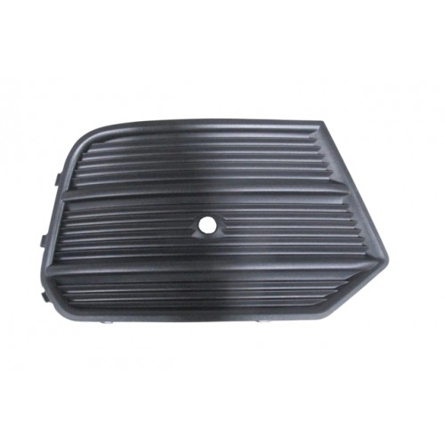 (YENİ ÜRÜN!!!)AUDI Q3- 15/18; SİS LAMBA KAPAĞI SAĞ (SENSÖR DELİKLİ) (TW)