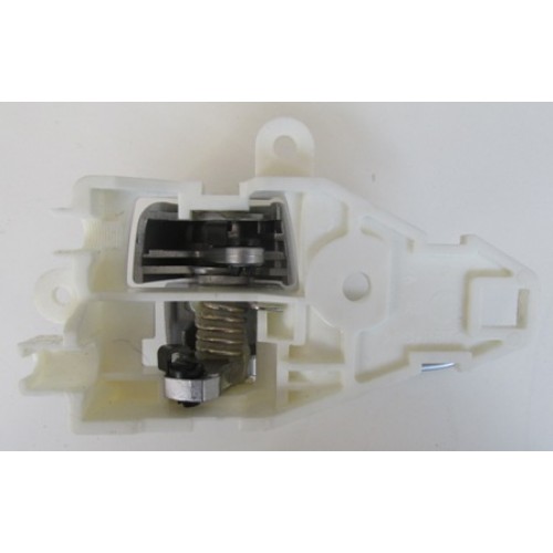 MITSUBISHI L200- PICK UP- 06/15; ÖN KAPI IÇ AÇMA KOLU SAG (ELCEGI GÜMÜS GRI) MITSUBISHI L200- PICK UP- 06/15; ÖN KAPI IÇ AÇMA KOLU SAG (ELCEGI GÜMÜS GRI)
