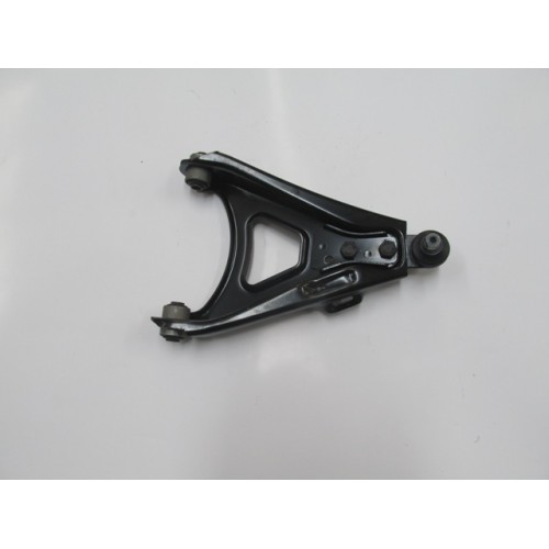 RENAULT R11- FLASH- 86/95; ÖN ALT TABLA SAG ROTILLI/BURÇLU (SALINCAK) (SH) RENAULT R11- FLASH- 86/95; ÖN ALT TABLA SAG ROTILLI/BURÇLU (SALINCAK) (SH)