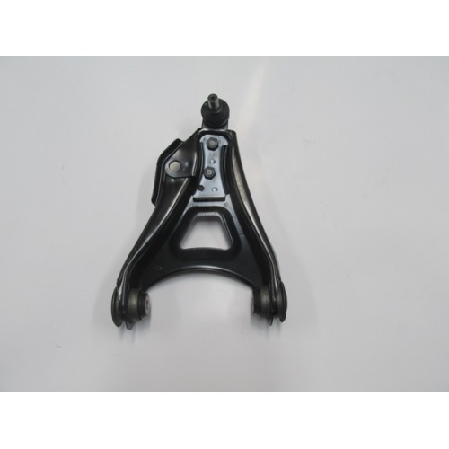 RENAULT CLIO- 2- SD- 98/01; ÖN ALT TABLA SOL ROTILLI/BURÇLU (SALINCAK)(SH) RENAULT CLIO- 2- SD- 98/01; ÖN ALT TABLA SOL ROTILLI/BURÇLU (SALINCAK)(SH)