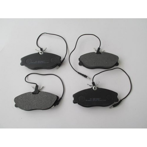 PEUGEOT 406- 95/04; ÖN FREN BALATASI (4 KABLOLU) (DISK)(130X56,4X19,5)(BRAMAX)