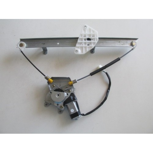 MITSUBISHI CANTER- FE515- 98/06; ÖN CAM KRIKOSU SAG ELEKTRIKLI/MOTORLU 2FIS 12 VOLT (FE511)