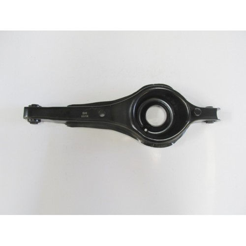 VOLVO S40- 05/07; ARKA ALT TABLA (SALINCAK) SAG/SOL AYNI (ADET) (BURÇLU) (SH) VOLVO S40- 05/07; ARKA ALT TABLA (SALINCAK) SAG/SOL AYNI (ADET) (BURÇLU) (SH)
