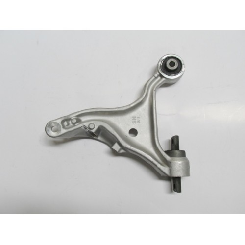 VOLVO V70- 00/04; ALT TABLA SOL BURÇLU (SALINCAK) (SH) VOLVO V70- 00/04; ALT TABLA SOL BURÇLU (SALINCAK) (SH)