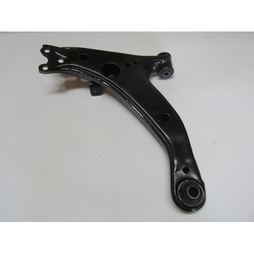 TOYOTA COROLLA- AE111- 99/00; ÖN ALT TABLA SAG (BURÇLU TIP)(ENJEKSIYONLU)(SALINCAK) (SH) TOYOTA COROLLA- AE111- 99/00; ÖN ALT TABLA SAG (BURÇLU TIP)(ENJEKSIYONLU)(SALINCAK) (SH)
