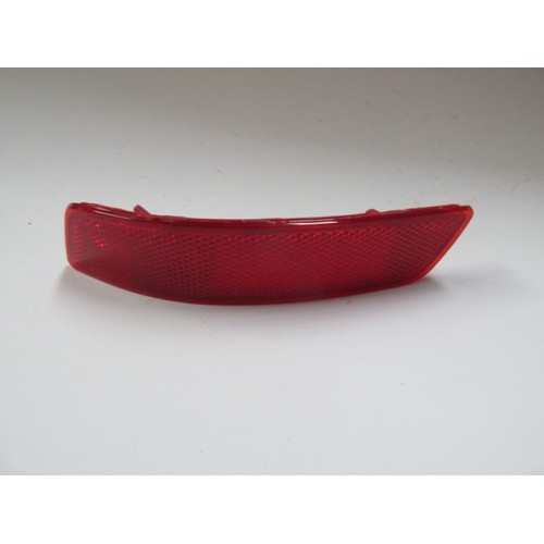TOYOTA COROLLA- NDE180- 13/18; ARKA TAMPON REFLEKTÖRÜ SOL KIRMIZI TOYOTA COROLLA- NDE180- 13/18; ARKA TAMPON REFLEKTÖRÜ SOL KIRMIZI