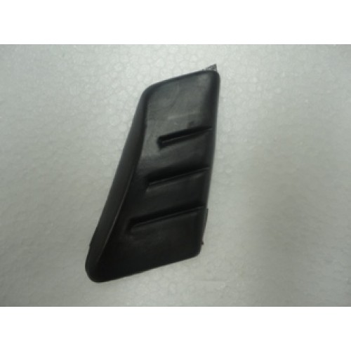 NISSAN SUNNY- B13- 90/94; ARKA ÇAMURLUK BANDI SOL ÇİZGİLİ TİP SİYAH (YAPIŞTIRMALI) (TYG)