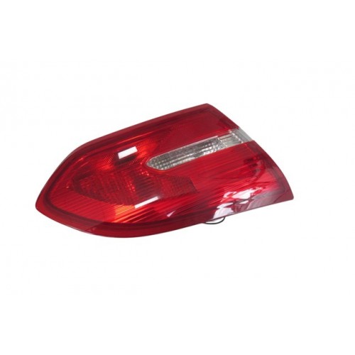FORD FOCUS- SD- 15/18; İÇ STOP LAMBASI SOL KIRMIZI/BEYAZ (RIA) FORD FOCUS- SD- 15/18; İÇ STOP LAMBASI SOL KIRMIZI/BEYAZ (RIA)